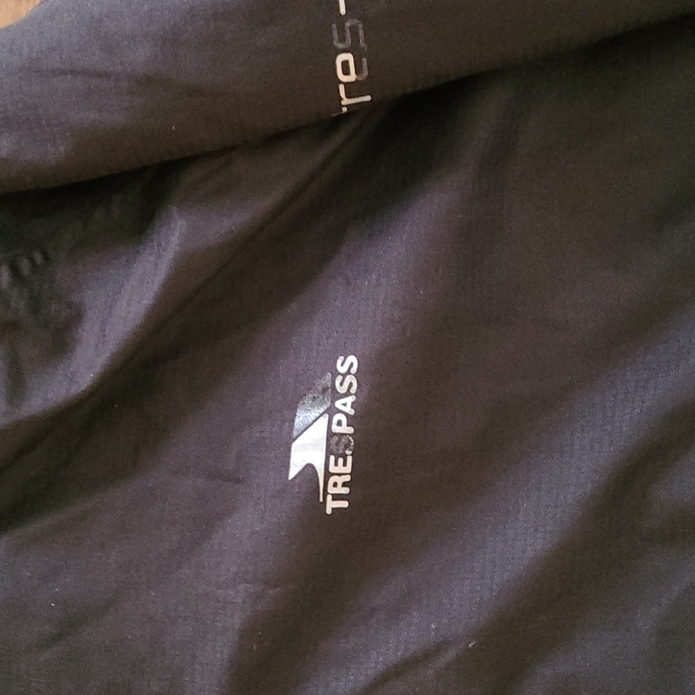 Trespass Jacket - Picture 3 of 6